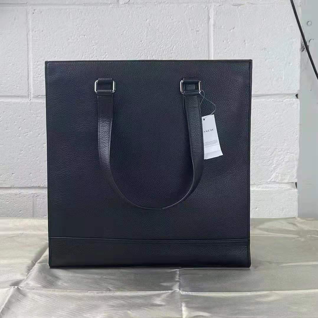 Coach X Jean-Michel Basquiat Graham Structured Tote C5428 Limited Edition Coach X Jean-Michel Basquiat Graham Structured Tote C5428 Limited Edition